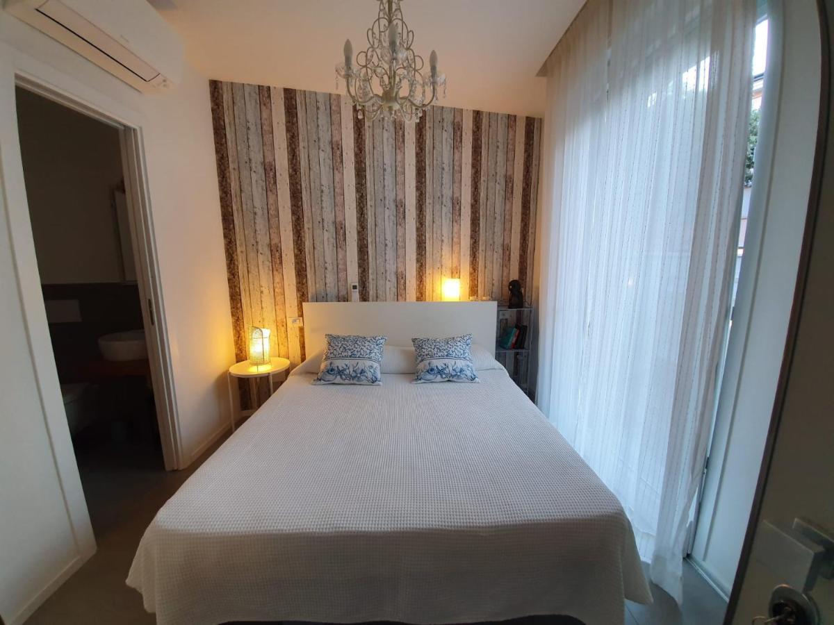 Hotel Residenza Azzurra Cattolica Exterior foto